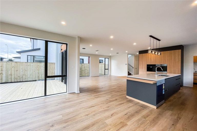 Photo of property in 5 Turbine Way, Hobsonville, Auckland, 0616