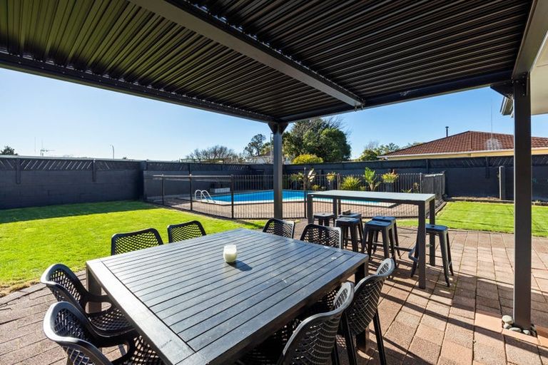 Photo of property in 27 Glen Lynne Avenue, Queenwood, Hamilton, 3210