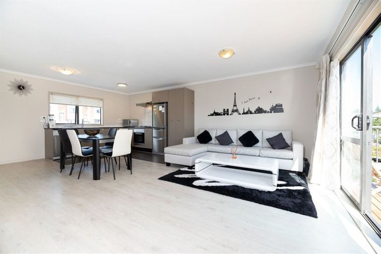 Photo of property in St Claire Village, 234/172 Mcleod Road, Te Atatu South, Auckland, 0610