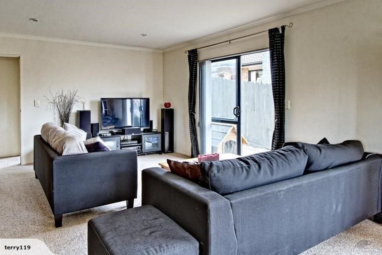 Photo of property in 7 Henry Partington Place, Greenhithe, Auckland, 0632