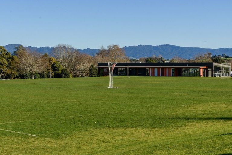 Photo of property in 26 Richardson Road, Omokoroa, 3114