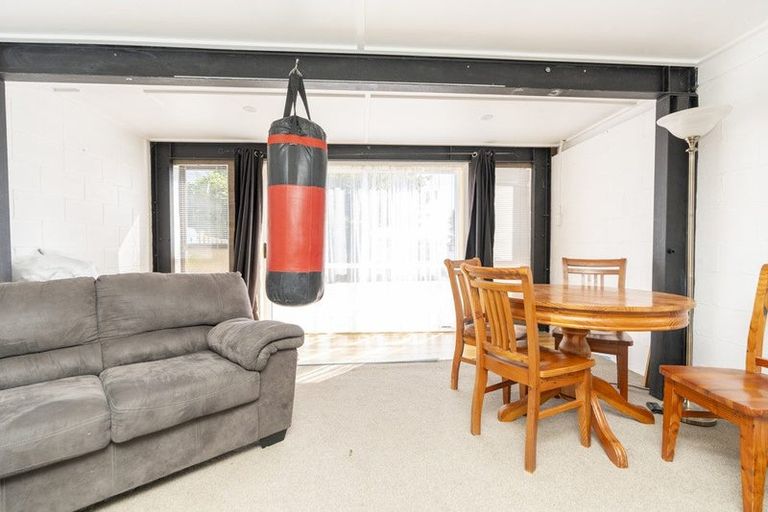 Photo of property in 5 Hamblyn Crescent, Nawton, Hamilton, 3200