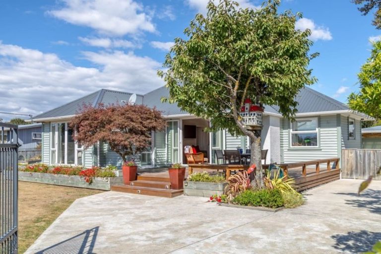 Photo of property in 22 Princess Street, Martinborough, 5711