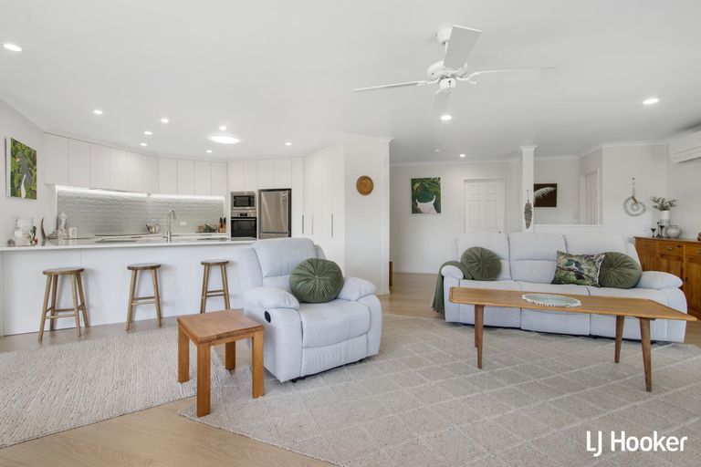 Photo of property in 7 Island Vista, Athenree, Katikati, 3177