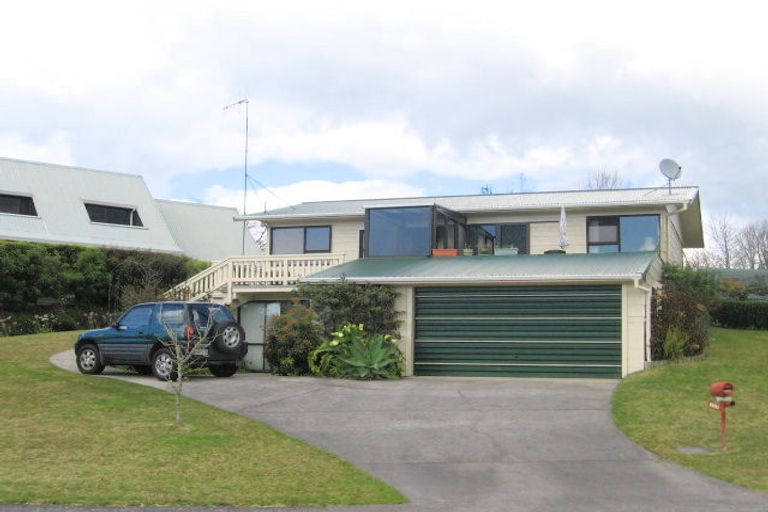 Photo of property in 107 Tukere Drive, Whangamata, 3620