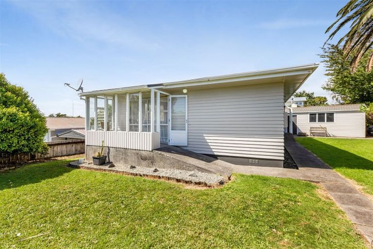 Photo of property in 2 Antonia Place, Bell Block, New Plymouth, 4312