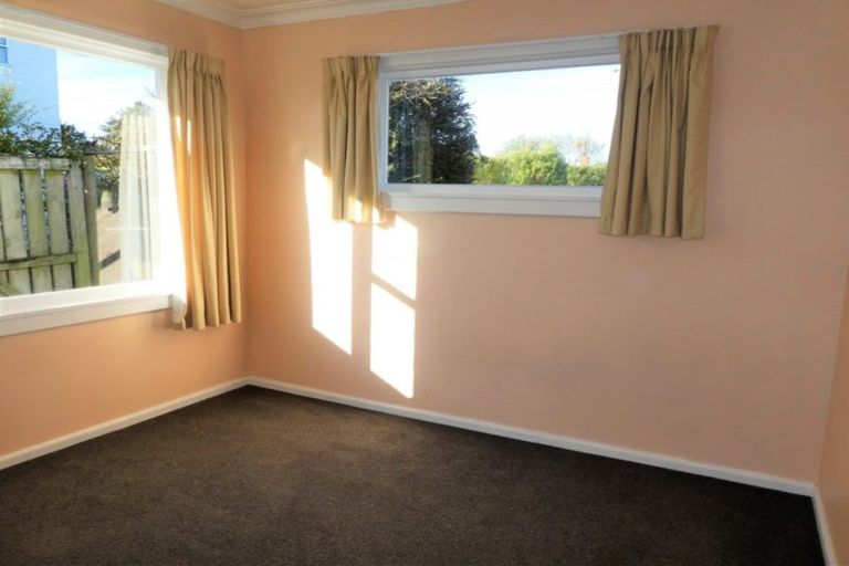 Photo of property in 23 Arrow Crescent, Holmes Hill, Oamaru, 9401