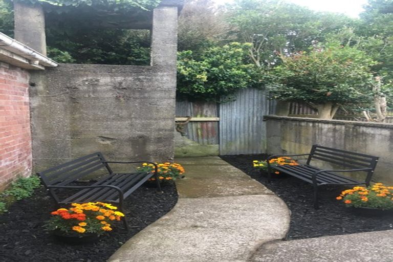 Photo of property in 1410 Devon Road, Brixton, Waitara, 4382