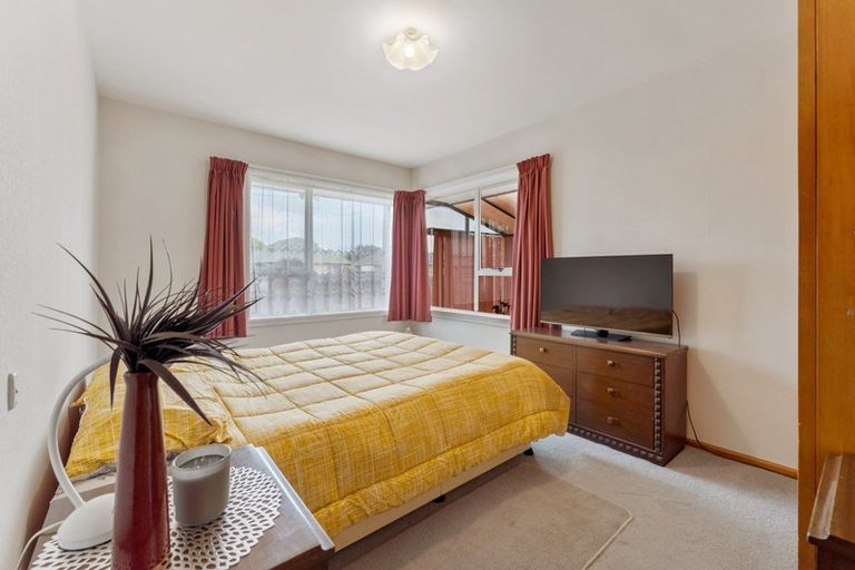 Photo of property in 64 Eureka Street, Aranui, Christchurch, 8061