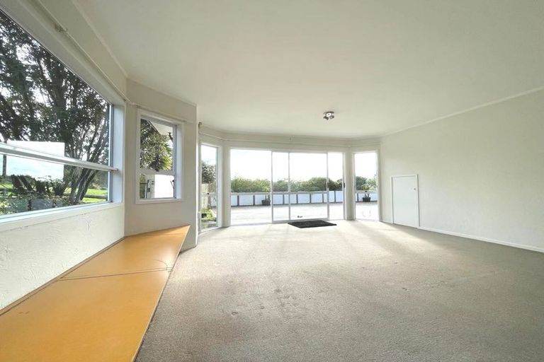 Photo of property in 74 Deacon Road, Riverhead, Kumeu, 0892