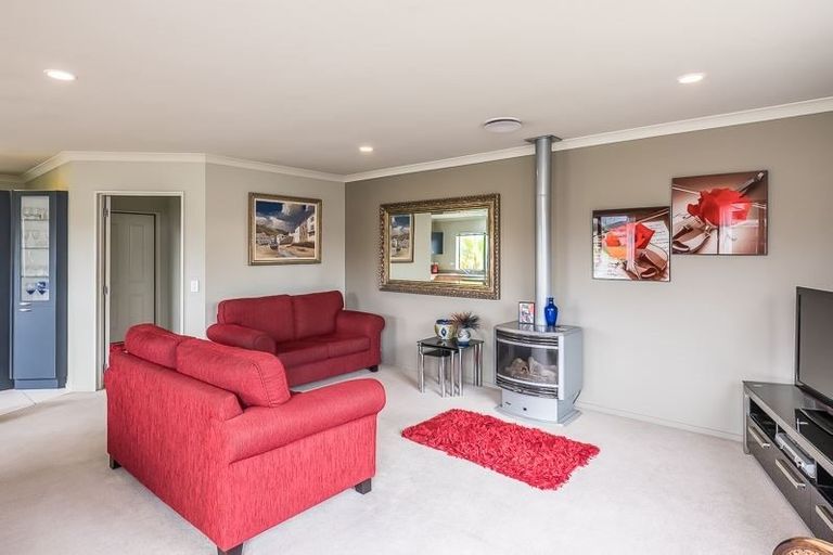 Photo of property in 5 Central Park, Paraparaumu Beach, Paraparaumu, 5032
