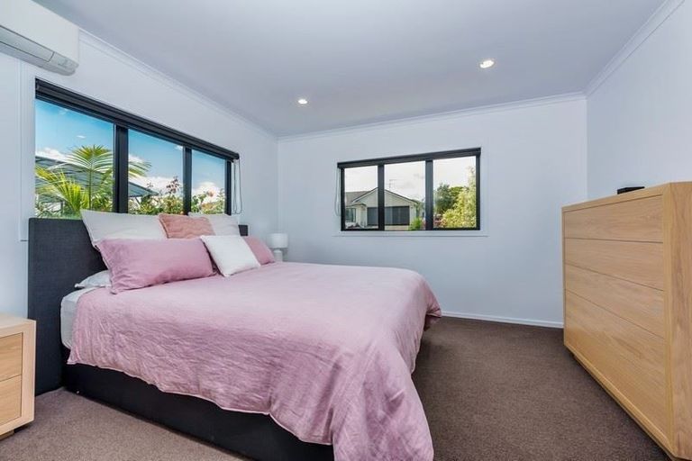 Photo of property in 11 Carnelian Court, Westgate, Auckland, 0614