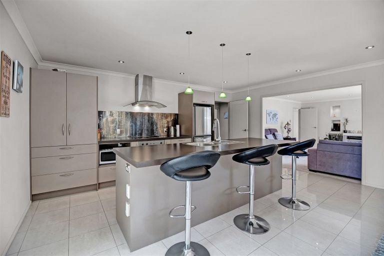 Photo of property in 7a Dives Avenue, Hawera, 4610