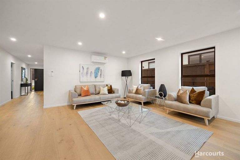 Photo of property in 8 Croatia Avenue, Huapai, Kumeu, 0810