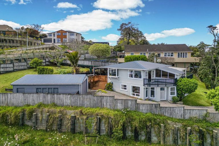 Photo of property in 81 Rangeview Road, Sunnyvale, Auckland, 0612