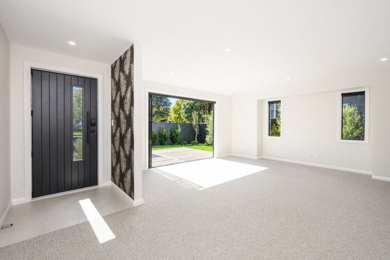 Photo of property in 46 Napier Road, Terrace End, Palmerston North, 4410