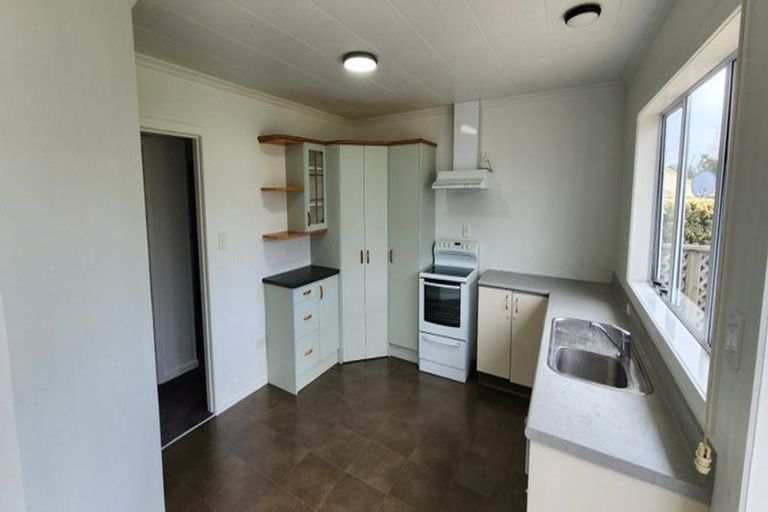 Photo of property in 107 Brooklands Road, Brooklands, New Plymouth, 4310