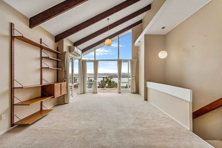 Photo of property in 1/26 Callender Place, Shelly Park, Auckland, 2014