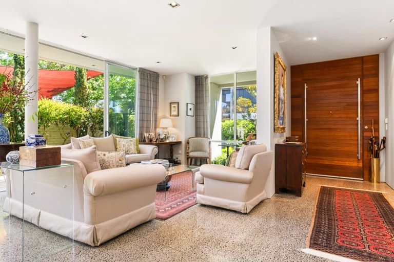 Photo of property in 148 Merivale Lane, Merivale, Christchurch, 8014