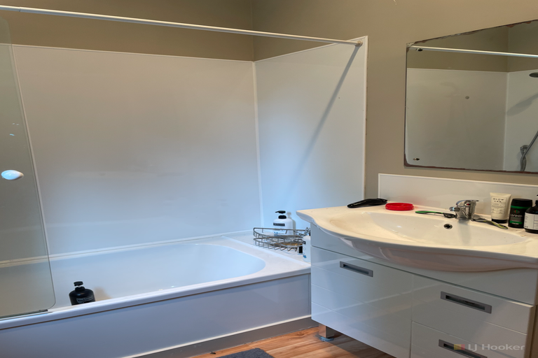 Photo of property in 13 Gibson Street, Seaview, Timaru, 7910