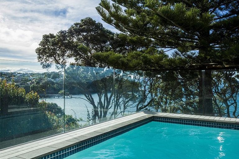 Photo of property in 5a Bournemouth Terrace, Murrays Bay, Auckland, 0630