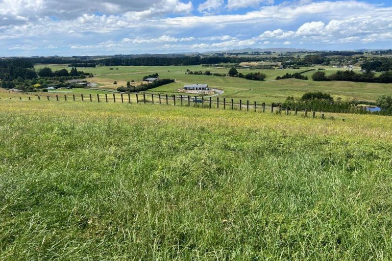 Photo of property in 183 Smith Road, Dannevirke, 4978