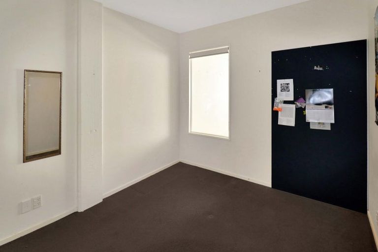 Photo of property in Las Olas De Cuba, 4/35 Torrens Terrace, Mount Cook, Wellington, 6011