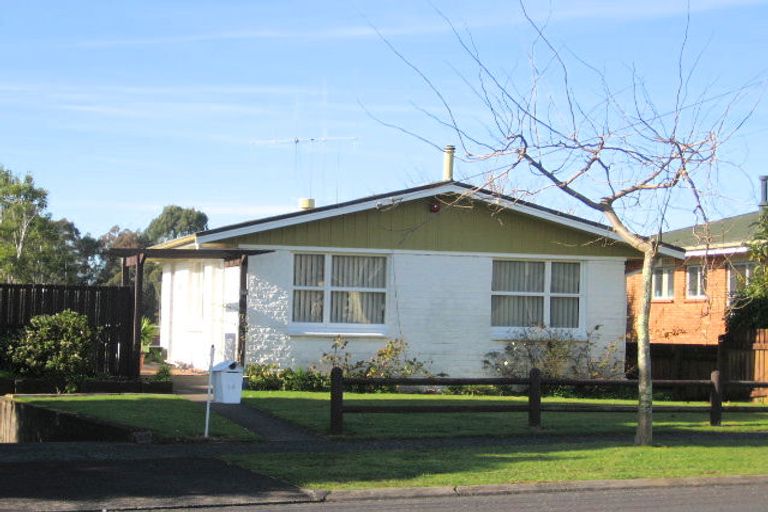 Photo of property in 24 Garden Heights Avenue, Glenview, Hamilton, 3206