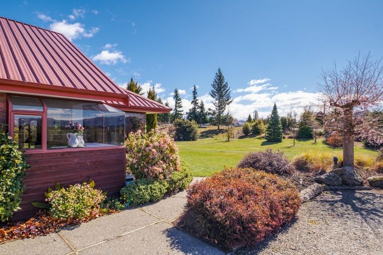 Photo of property in 18 Orchard Road, Wanaka, 9382