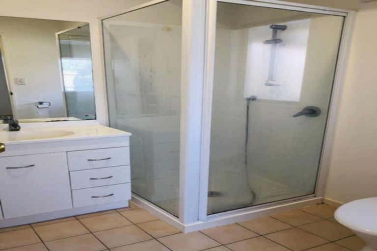 Photo of property in 4 Chapletown Drive, East Tamaki, Auckland, 2016