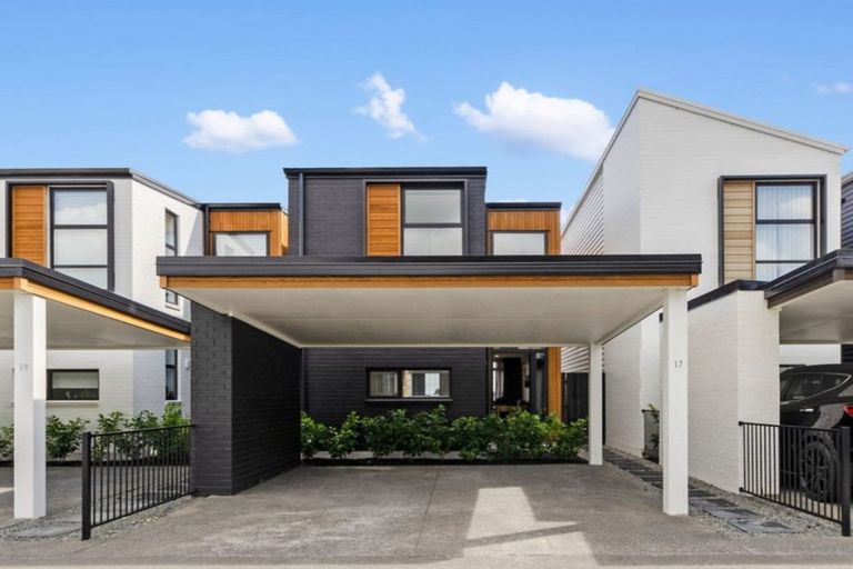 Photo of property in 17 Battalion Drive, Papakura, 2110