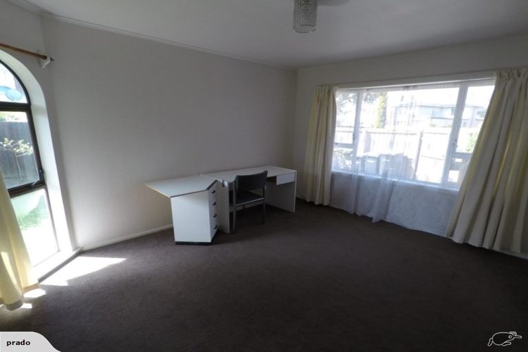 Photo of property in 12 Bradshaw Terrace, Riccarton, Christchurch, 8011