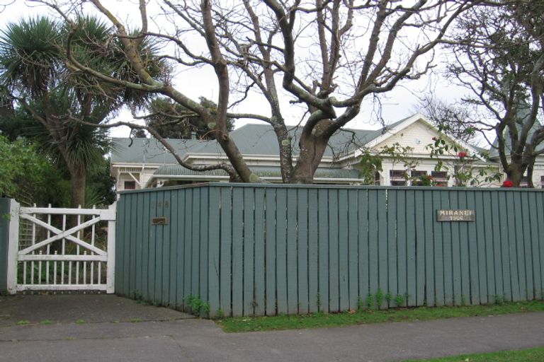 Photo of property in Miraru, 148 Russell Street, Palmerston North, 4414