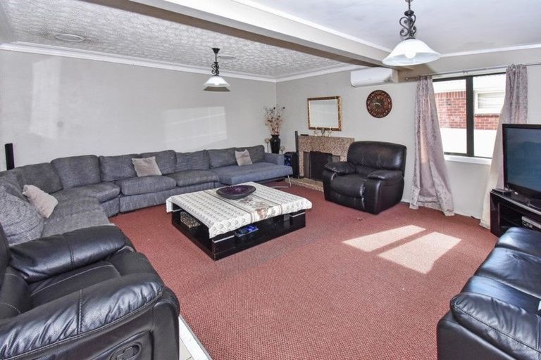 Photo of property in 233 Puhinui Road, Papatoetoe, Auckland, 2025