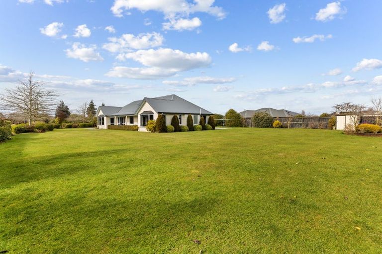 Photo of property in 12 Rotherham Drive, West Melton, 7618