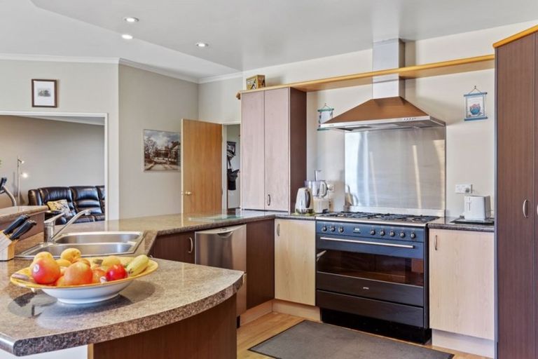 Photo of property in 2 Rubicon Place, Hei Hei, Christchurch, 8042