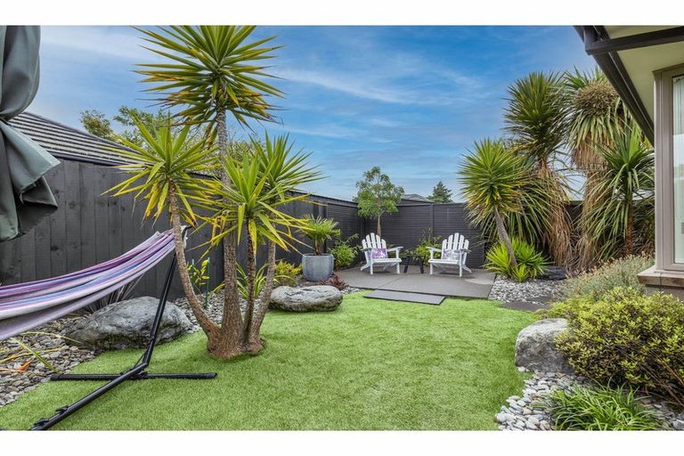 Photo of property in 5 Cyclamen Place, Aidanfield, Christchurch, 8025