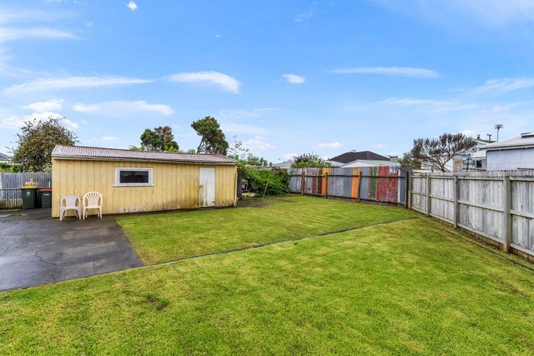 Photo of property in 38 Cheviot Street, Mangere East, Auckland, 2024
