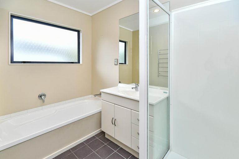 Photo of property in 70a East Street, Pukekohe, 2120