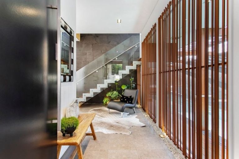 Photo of property in 53 Hawthorne Street, Strowan, Christchurch, 8052