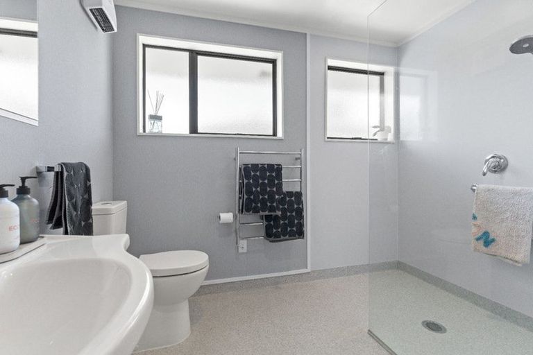 Photo of property in 1 Cobham Place, Solway, Masterton, 5810