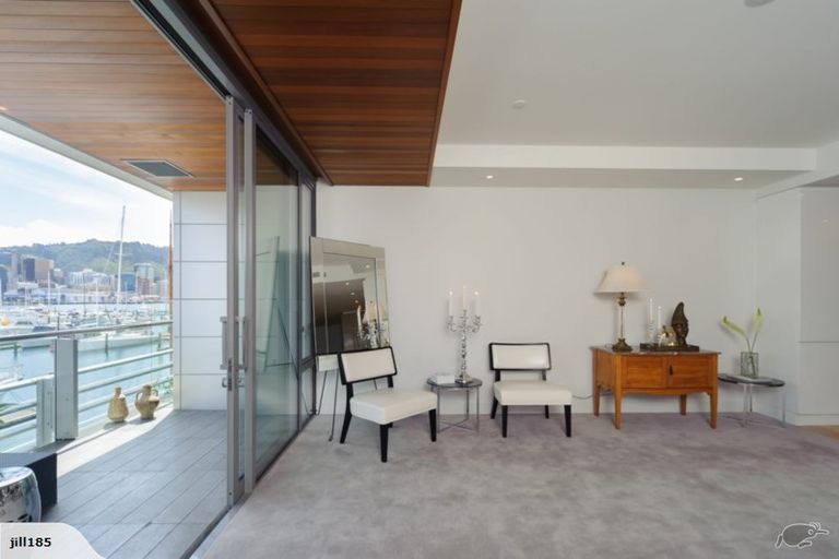 Photo of property in Clyde Quay Wharf, 1b/8 Clyde Quay Wharf, Te Aro, Wellington, 6011