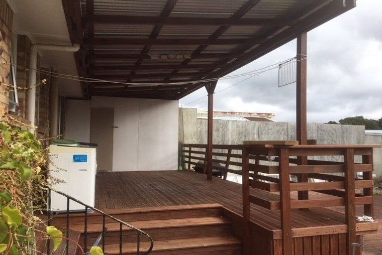 Photo of property in 57 Wilsher Crescent, Henderson, Auckland, 0612