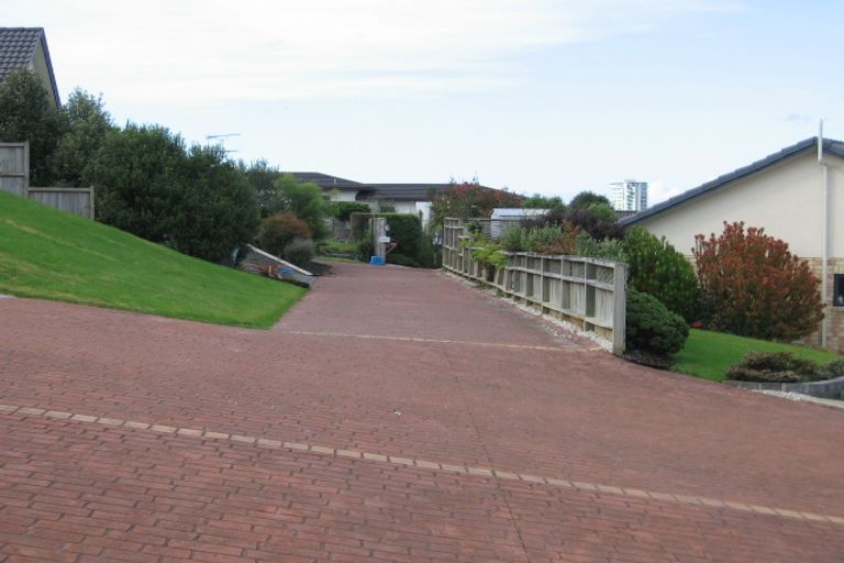 Photo of property in 8 Rose Court, Orewa, 0931
