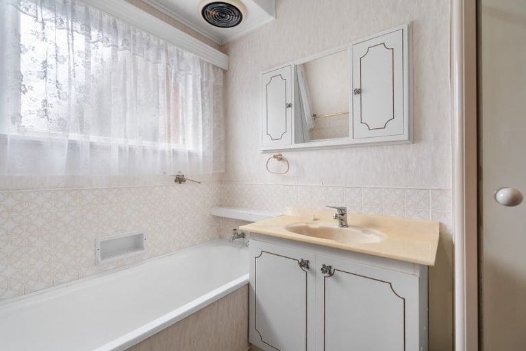 Photo of property in 10 Bowen Place, St Andrews, Hamilton, 3200