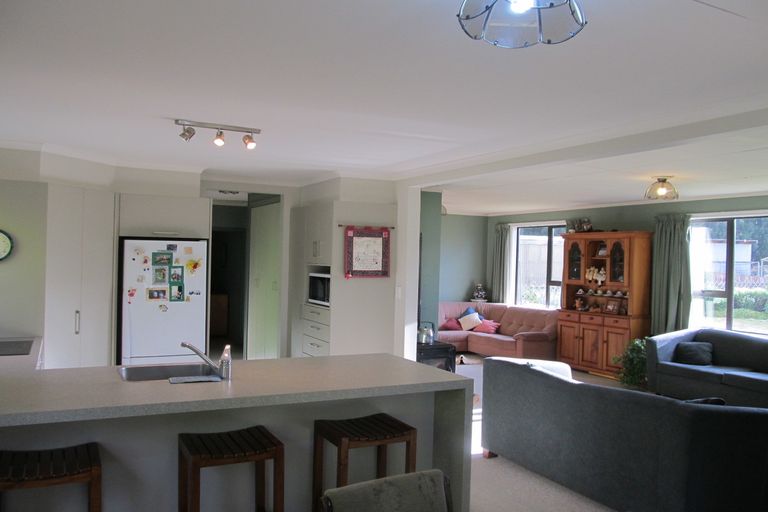 Photo of property in 137 Blackman Road, Blackmans, Alexandra, 9391