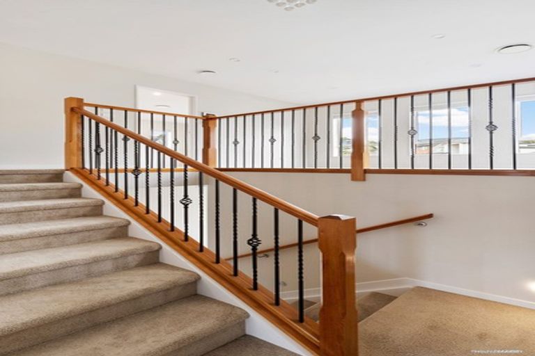 Photo of property in 77 Golden Morning Drive, Albany Heights, Auckland, 0632