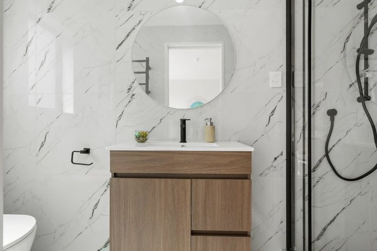 Photo of property in 3/22 Cherry Tree Place, Massey, Auckland, 0614