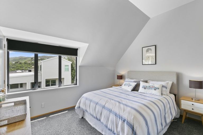 Photo of property in 34b Lucknow Terrace, Khandallah, Wellington, 6035