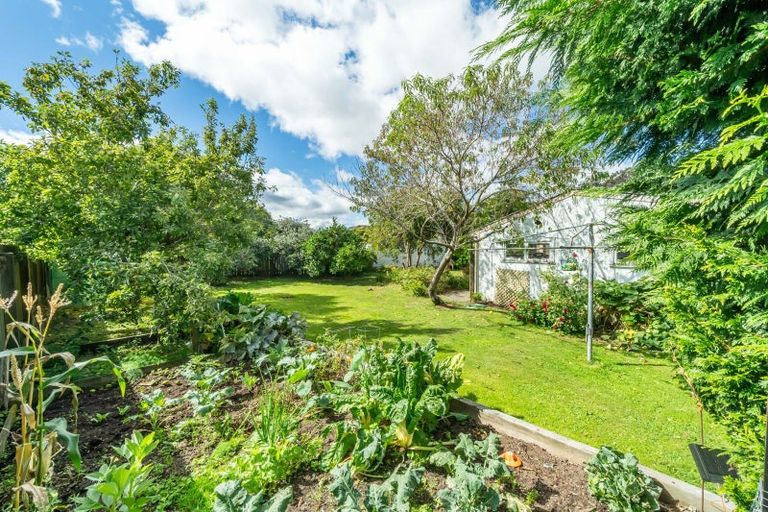 Photo of property in 4 Davis Crescent, Elderslea, Upper Hutt, 5018